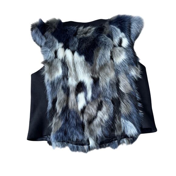 CABI FROSTY Faux Fur Sweater Vest, Size Women's Medium, Gray & White - Picture 2 of 10